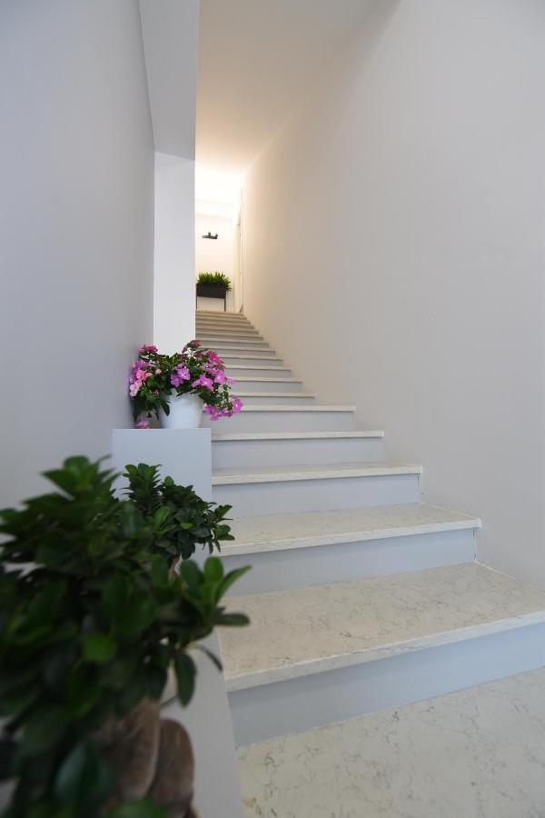 Blu In Blu Comfort Rooms Terrasini Εξωτερικό φωτογραφία